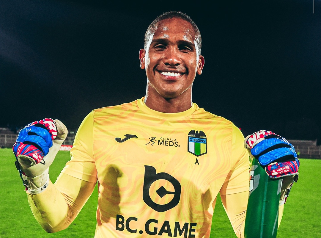 Omar Carabalí, habilitado por FIFA para jugar con Ecuador tras cambio de nacionalidad deportiva