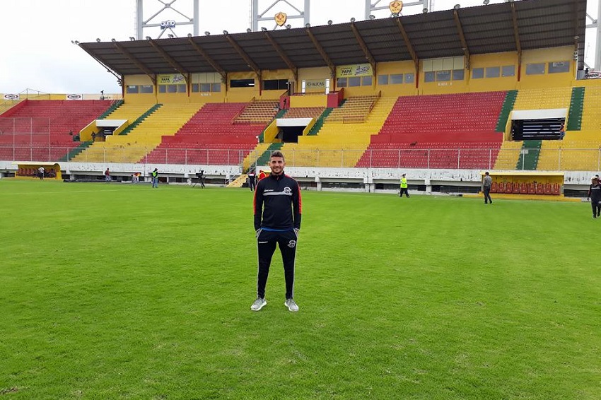 Defensa argentino, primer fichaje extranjero confirmado de Gualaceo para 2022 (Video)