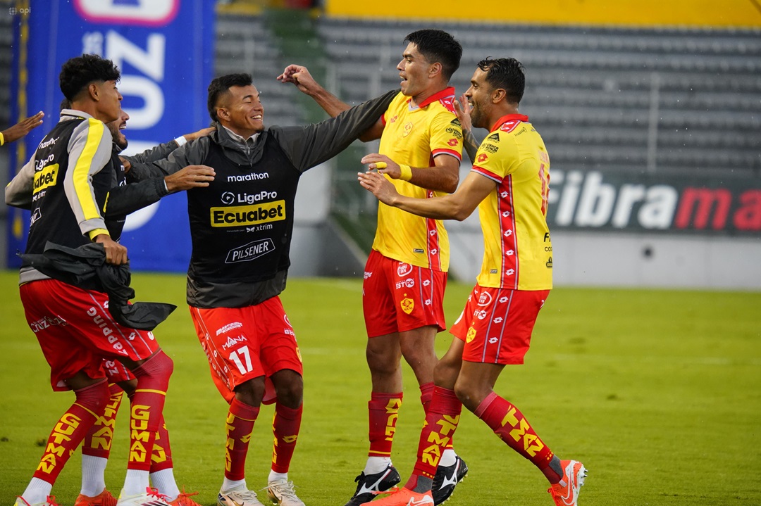 Aucas asegura la victoria ante Mushuc Runa en un final emocionante