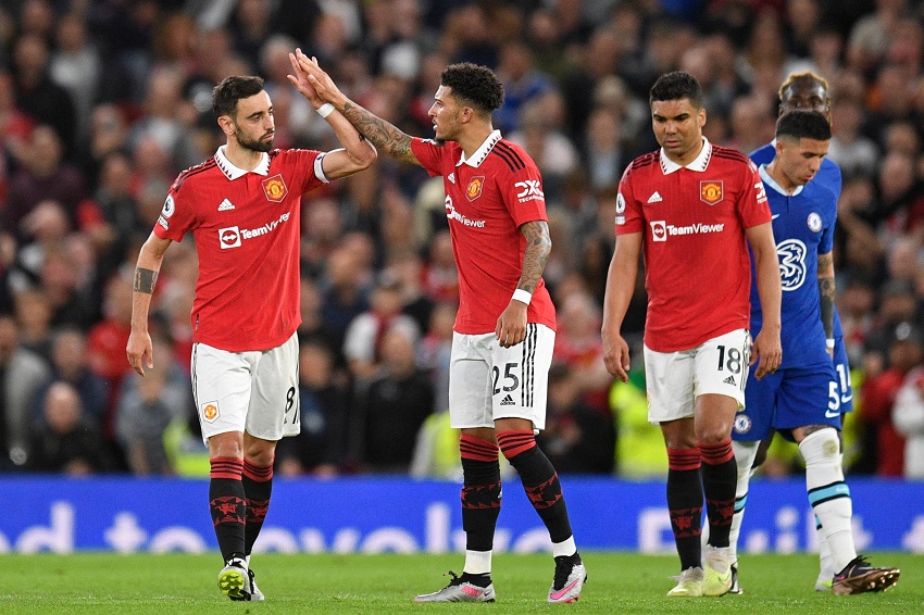 Manchester United aplasta a Chelsea y asegura la clasificación a Champions