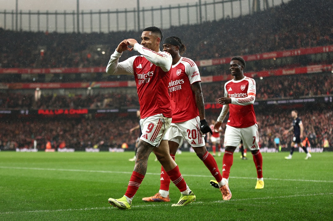 Arsenal, que da descanso a Piero Hincapié, arrolla a Wigan y clasifica a octavos de la FA Cup