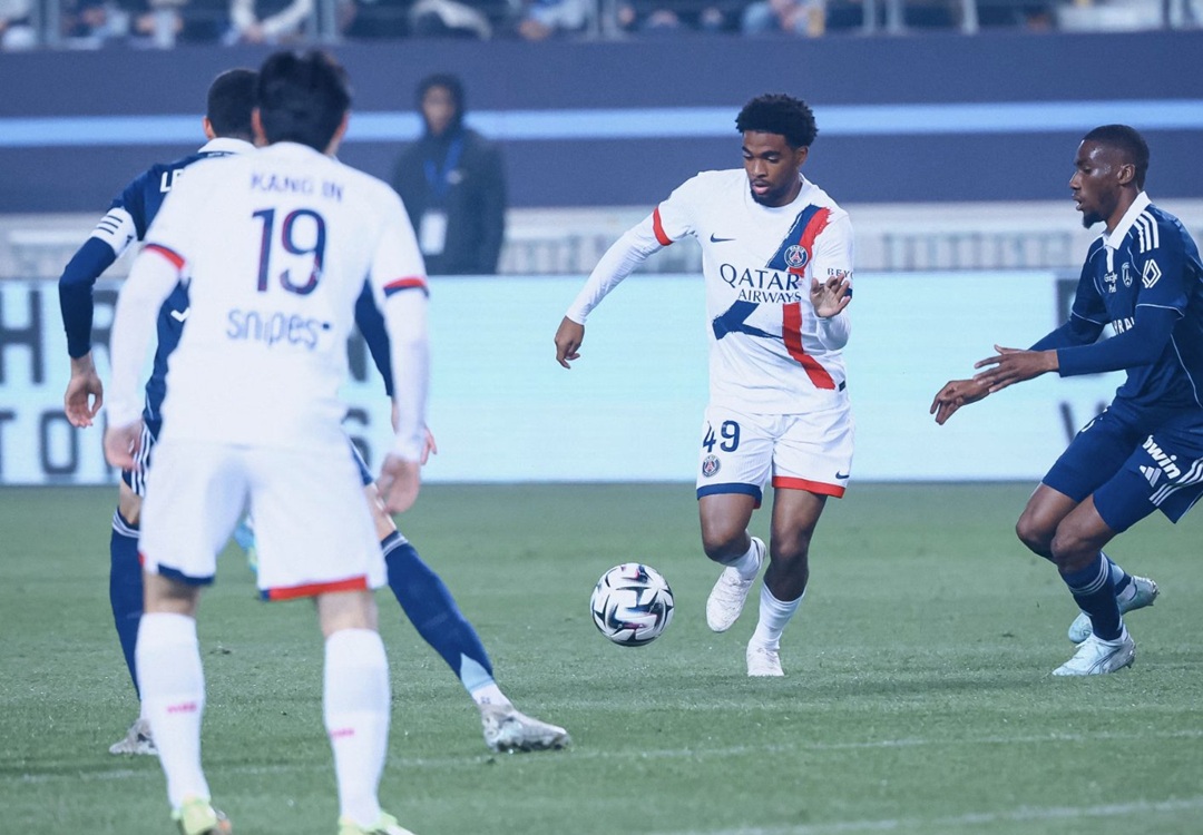 PSG, que da descanso a Willian Pacho, pierde el derbi contra Paris FC en el cierre de liga