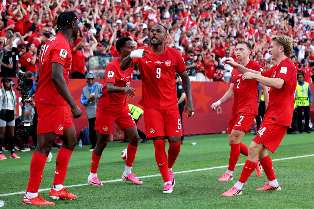 Canadá recurre al juego interior y rescata el empate ante Bosnia y Herzegovina