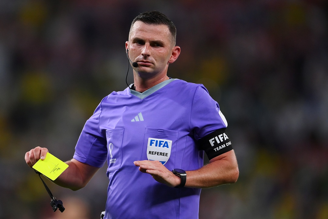 Michael Oliver, el árbitro central para el debut de Ecuador contra Costa de Marfil